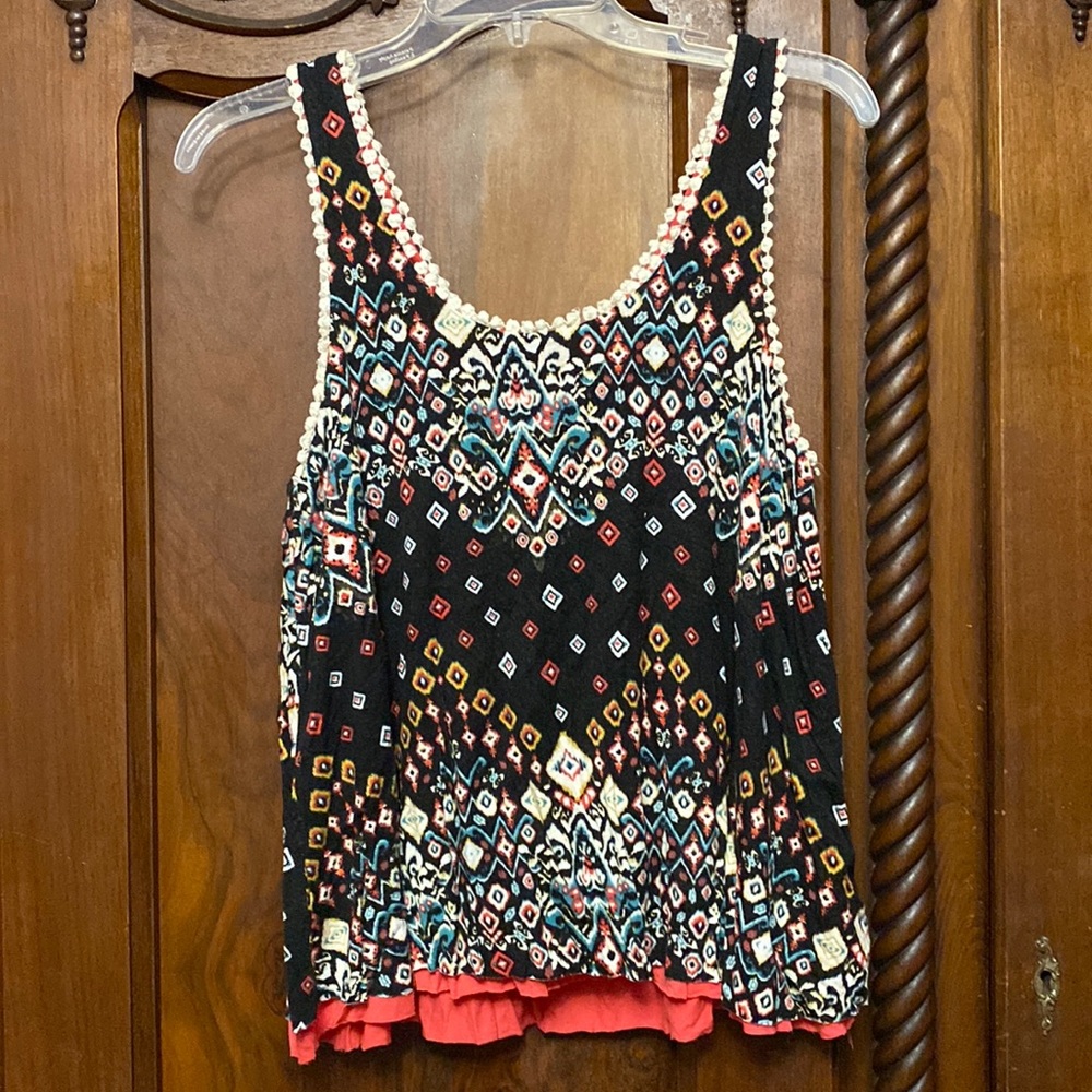 Young at Heart Black/Cream/Coral Flowy Tank